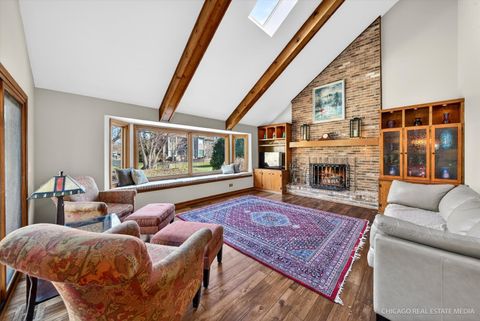 Tiny photo for 1304 Hawkins Court, St. Charles, IL 60174 (MLS # 12568525)