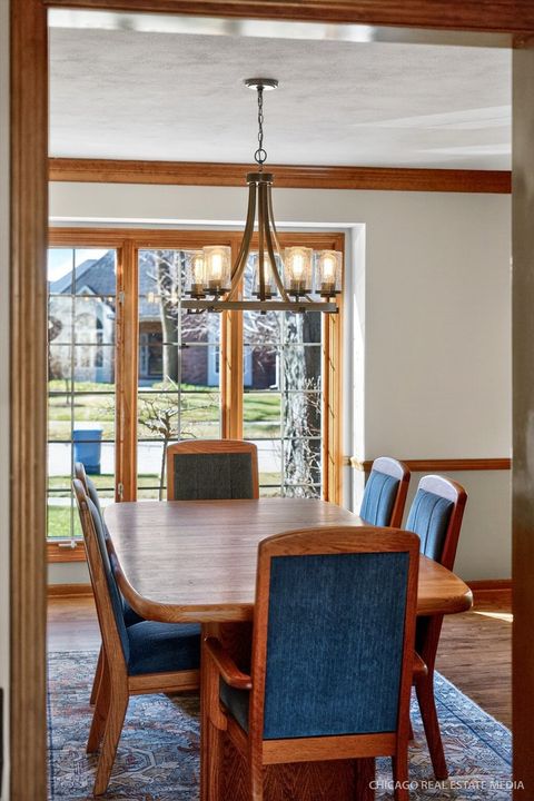 Tiny photo for 1304 Hawkins Court, St. Charles, IL 60174 (MLS # 12568525)