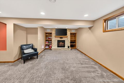 Tiny photo for 1304 Hawkins Court, St. Charles, IL 60174 (MLS # 12568525)