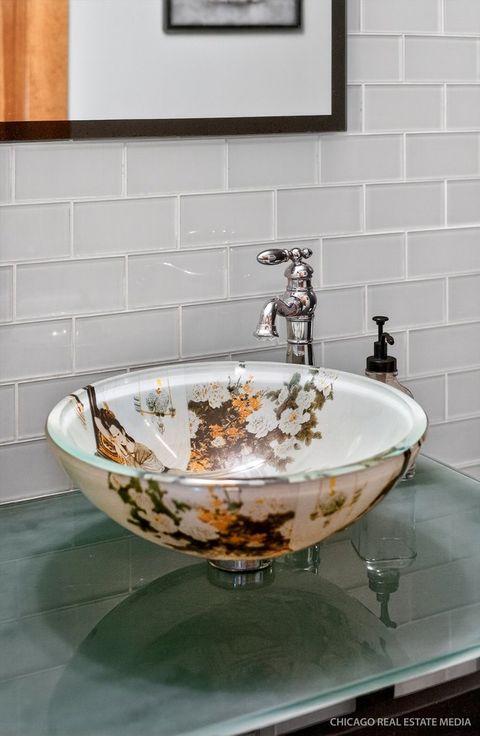 Tiny photo for 1304 Hawkins Court, St. Charles, IL 60174 (MLS # 12568525)