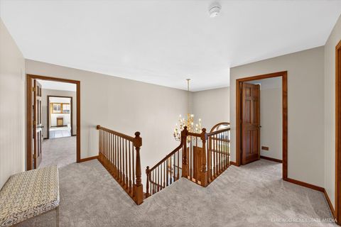 Tiny photo for 1304 Hawkins Court, St. Charles, IL 60174 (MLS # 12568525)