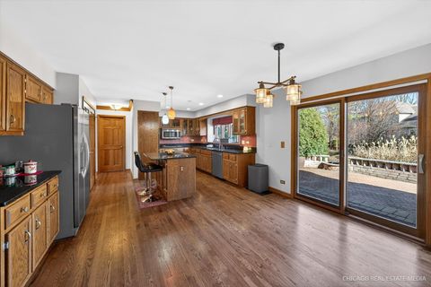 Tiny photo for 1304 Hawkins Court, St. Charles, IL 60174 (MLS # 12568525)