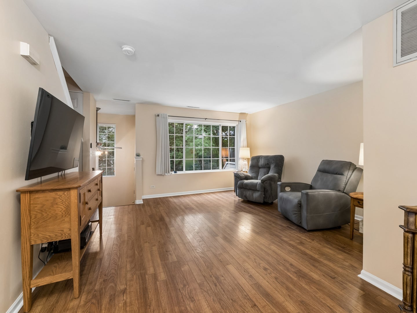 257 W Whispering Oaks Lane 257