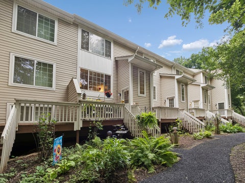 Photo of 257 W Whispering Oaks Lane #257, Round Lake, IL 60073 (MLS # 12724764)
