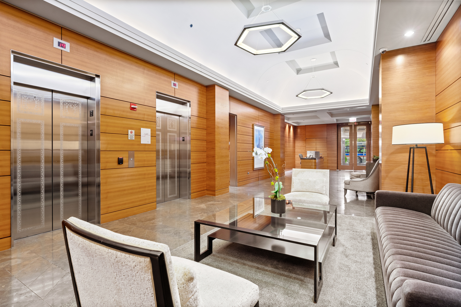6 N Michigan Avenue 1406