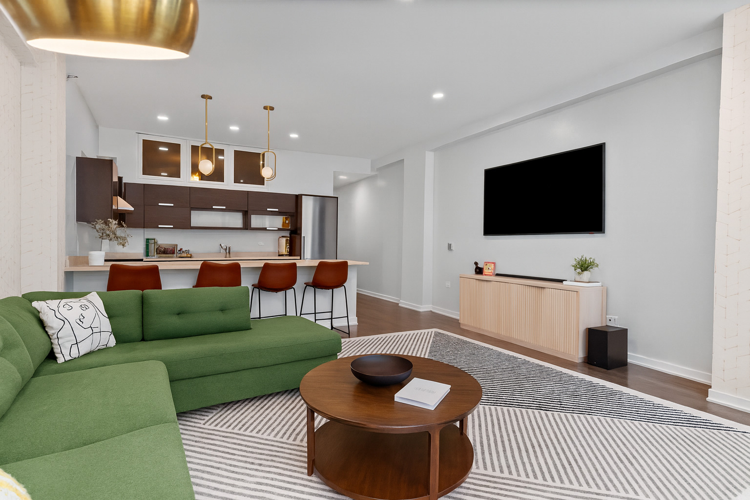 6 N Michigan Avenue 1406