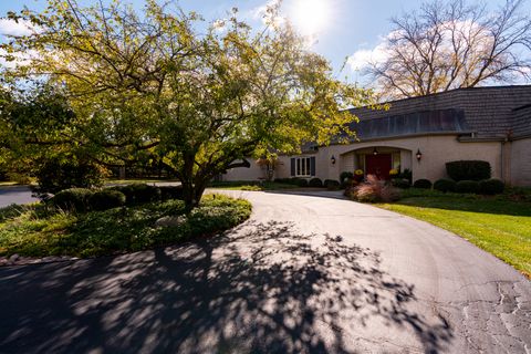 Tiny photo for 418 W County Line Road, Barrington, IL 60010 (MLS # 12481828)