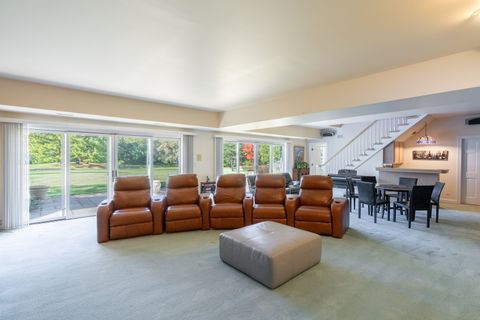 Tiny photo for 418 W County Line Road, Barrington, IL 60010 (MLS # 12481828)