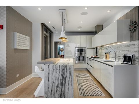 Tiny photo for 363 E Wacker Drive #3101, Chicago, IL 60601 (MLS # 12566071)