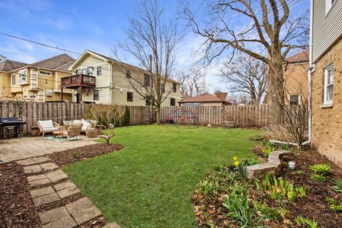 Tiny photo for 1019 Division Street, Oak Park, IL 60302 (MLS # 12602163)