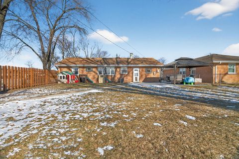 Tiny photo for 6935 W 115th Place, Worth, IL 60482 (MLS # 12563768)