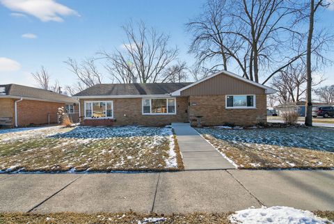 Tiny photo for 6935 W 115th Place, Worth, IL 60482 (MLS # 12563768)