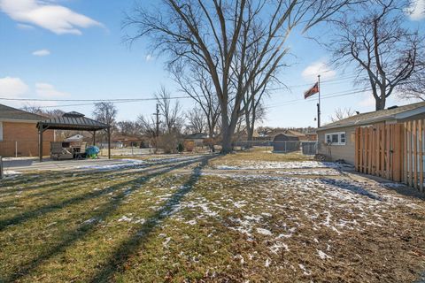 Tiny photo for 6935 W 115th Place, Worth, IL 60482 (MLS # 12563768)