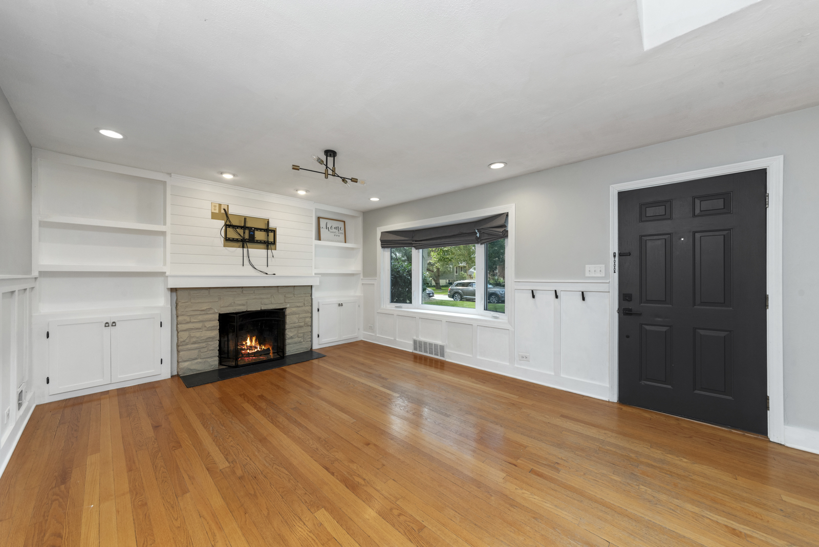 25 N Washington Street