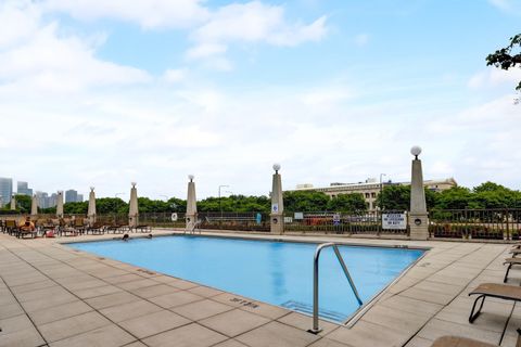 Tiny photo for 233 E 13th Street #804, Chicago, IL 60605 (MLS # 12451270)