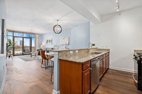 Tiny photo for 233 E 13th Street #804, Chicago, IL 60605 (MLS # 12451270)