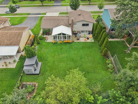 Tiny photo for 407 W Tanglewood Drive, Arlington Heights, IL 60004 (MLS # 12669457)