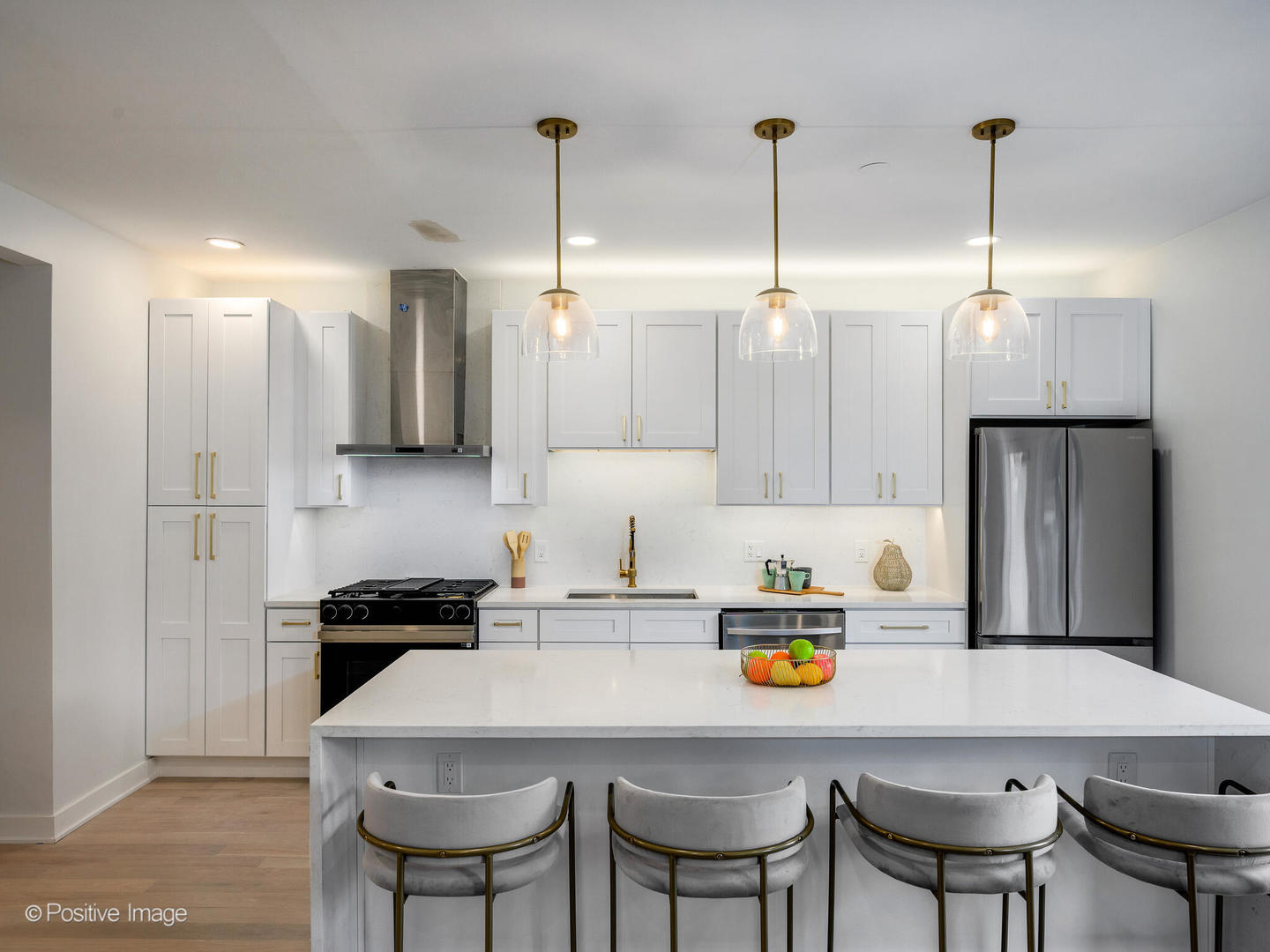 1910 W George Street