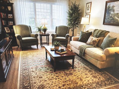 Tiny photo for 11 Helm Road, Carpentersville, IL 60110 (MLS # 12592951)