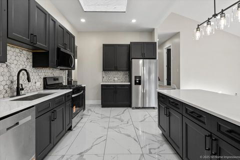 Tiny photo for 17201 Bennett Avenue, South Holland, IL 60473 (MLS # 12527312)