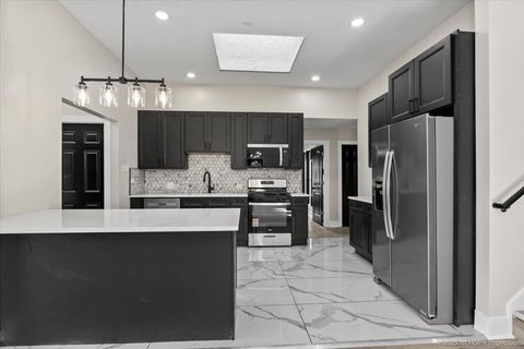 Tiny photo for 17201 Bennett Avenue, South Holland, IL 60473 (MLS # 12527312)