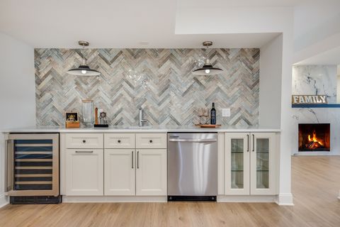 Tiny photo for 674 Plum Tree Road, Barrington Hills, IL 60010 (MLS # 12607289)