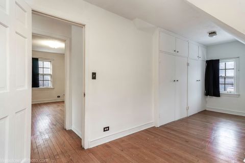 Tiny photo for 6738 N Ionia Avenue, Chicago, IL 60646 (MLS # 12551811)