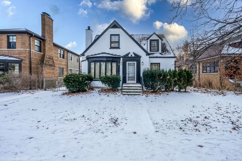 Tiny photo for 6738 N Ionia Avenue, Chicago, IL 60646 (MLS # 12551811)