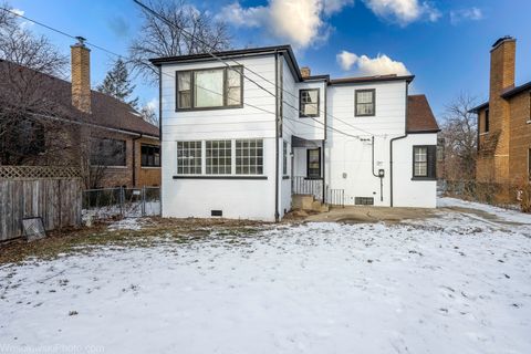 Tiny photo for 6738 N Ionia Avenue, Chicago, IL 60646 (MLS # 12551811)