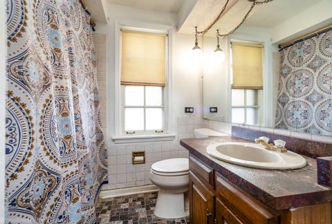 Tiny photo for 6738 N Ionia Avenue, Chicago, IL 60646 (MLS # 12551811)