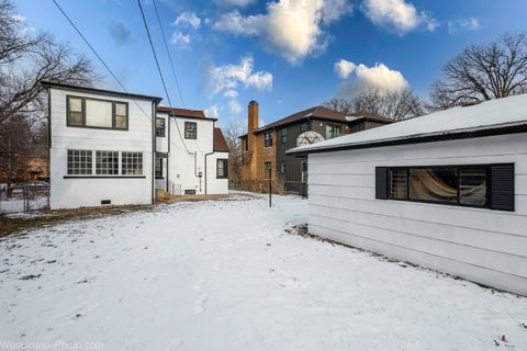 Tiny photo for 6738 N Ionia Avenue, Chicago, IL 60646 (MLS # 12551811)