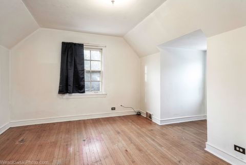 Tiny photo for 6738 N Ionia Avenue, Chicago, IL 60646 (MLS # 12551811)