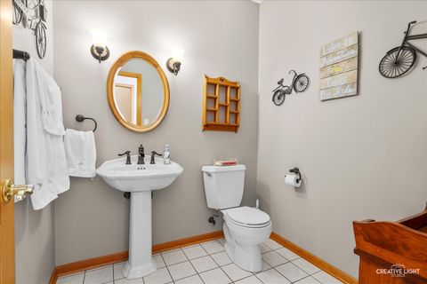 Tiny photo for Oswego, IL 60543 (MLS # 12503749)