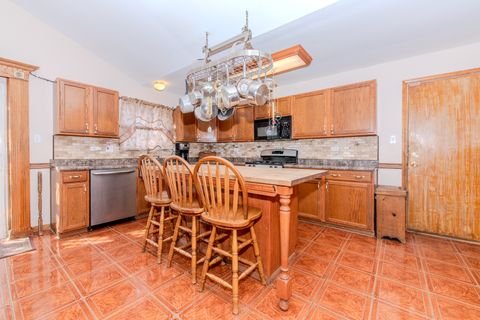 Tiny photo for 26461 W Stonebriar Way, Channahon, IL 60410 (MLS # 12569408)