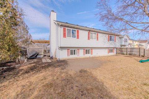 Tiny photo for 26461 W Stonebriar Way, Channahon, IL 60410 (MLS # 12569408)