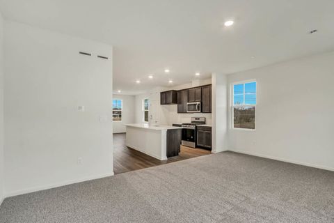 Tiny photo for 569 yosemite Way, Mundelein, IL 60060 (MLS # 12536228)