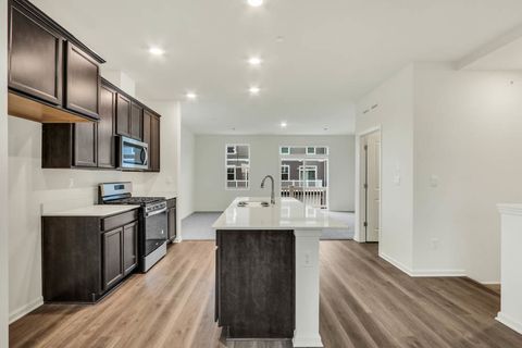 Tiny photo for 569 yosemite Way, Mundelein, IL 60060 (MLS # 12536228)