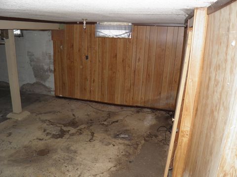 Tiny photo for 3103 Davenport Avenue, Davenport, IA 52803 (MLS # 12591069)