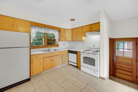 Tiny photo for 308 Maple Street, Glen Ellyn, IL 60137 (MLS # 12735680)