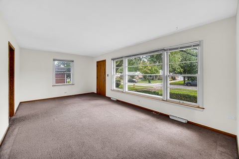 Tiny photo for 308 Maple Street, Glen Ellyn, IL 60137 (MLS # 12735680)