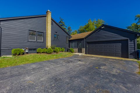 Tiny photo for 2N579 Bloomingdale Road, Glendale Heights, IL 60139 (MLS # 12515320)