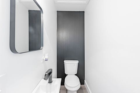 Tiny photo for 2N579 Bloomingdale Road, Glendale Heights, IL 60139 (MLS # 12515320)