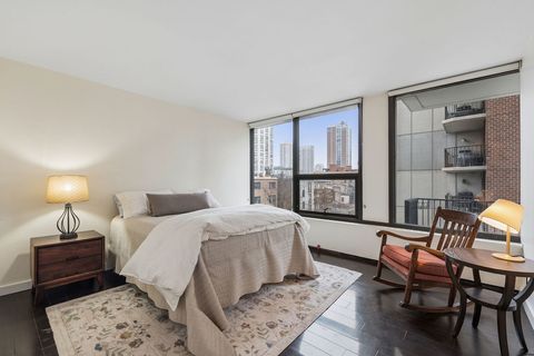 Tiny photo for 1400 N STATE Parkway #5DEF, Chicago, IL 60610 (MLS # 12613183)