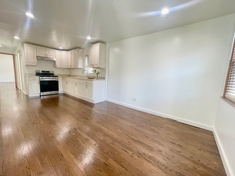 Tiny photo for 847 W 50th Street, Chicago, IL 60609 (MLS # 12768998)