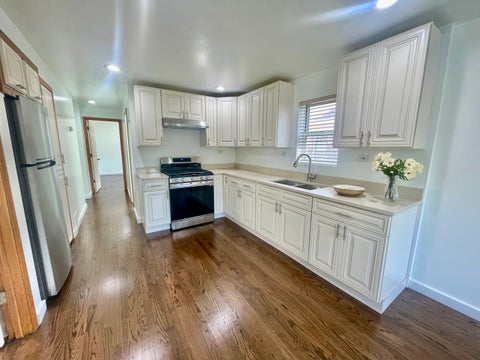 Tiny photo for 847 W 50th Street, Chicago, IL 60609 (MLS # 12768998)