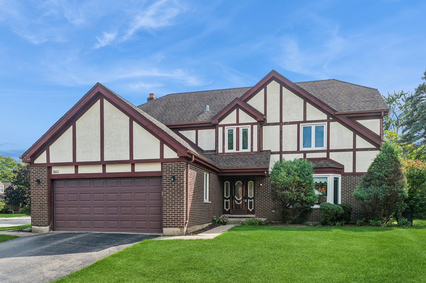 2611 E Radford Court