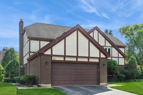 Tiny photo for 2611 E Radford Court, Arlington Heights, IL 60004 (MLS # 12465008)