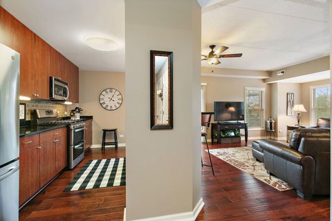 Tiny photo for 125 Lakeview Drive #313, Bloomingdale, IL 60108 (MLS # 12501209)