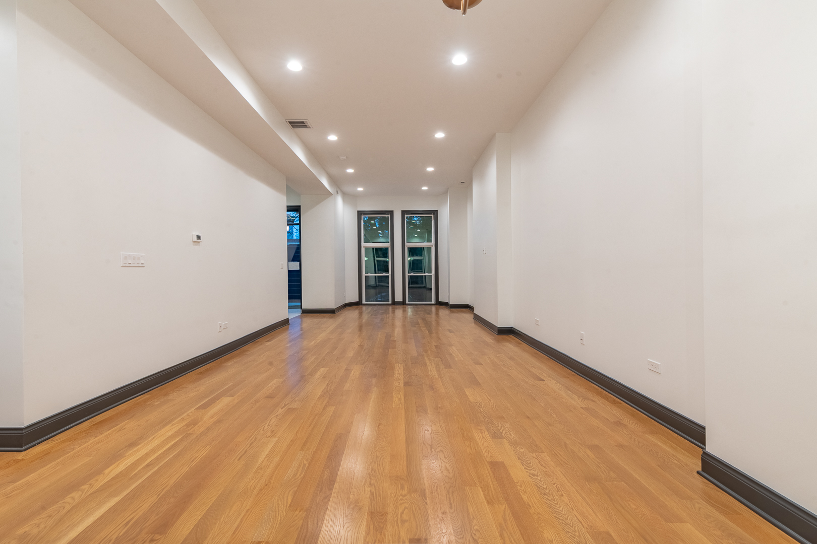 28 N Throop Street 2