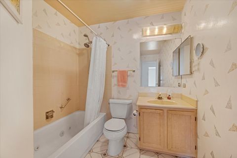 Tiny photo for 475 Sarah Court, Wood Dale, IL 60191 (MLS # 12596519)